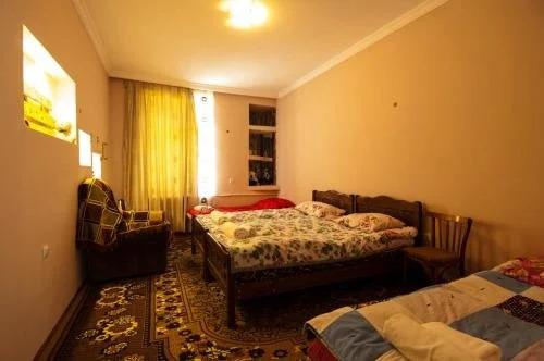 Степанцминда: Nana and Alex's Guest House