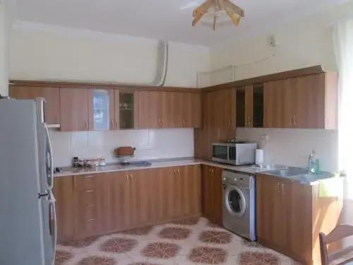 Одзун: Guest House Artemi