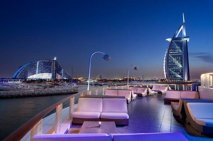 Дубай: Apartments Jumeirah 3000