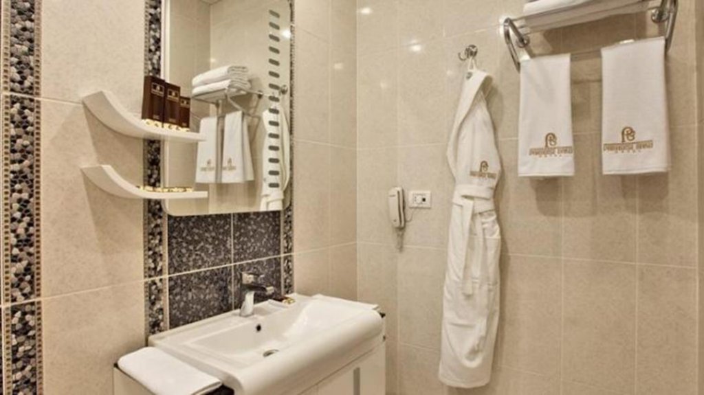 Баку: Paradise Hotel Baku