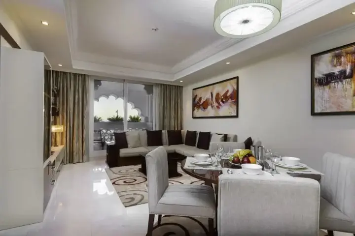 Дубай: Grandeur Residences