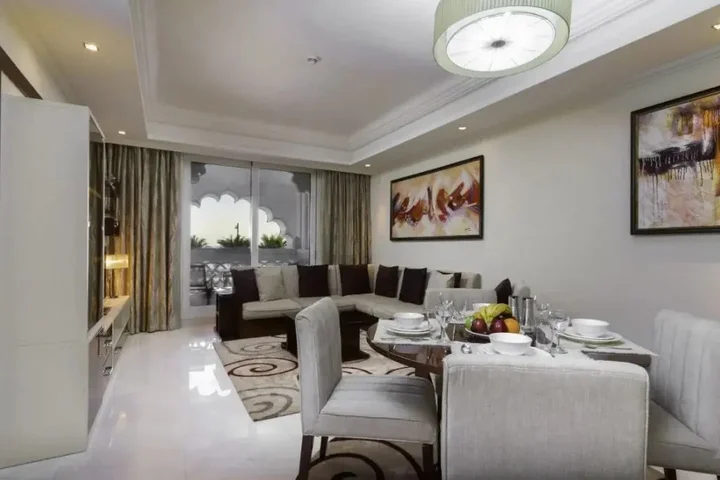 Дубай: Grandeur Residences
