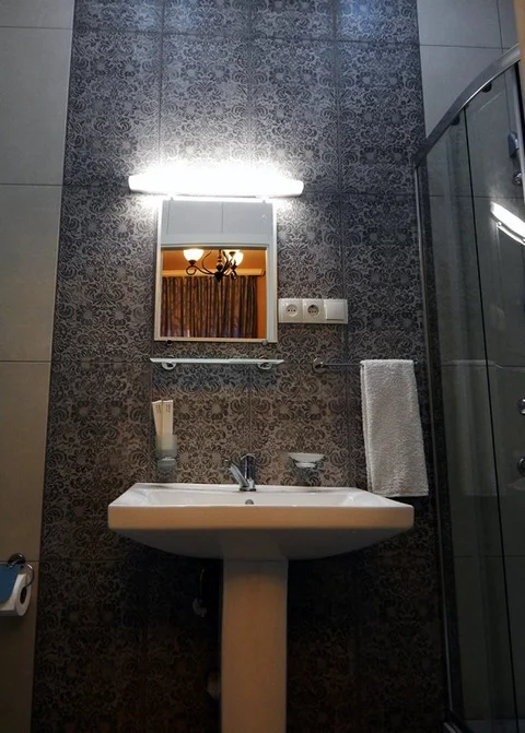Тбилиси: Hotel Sherlock