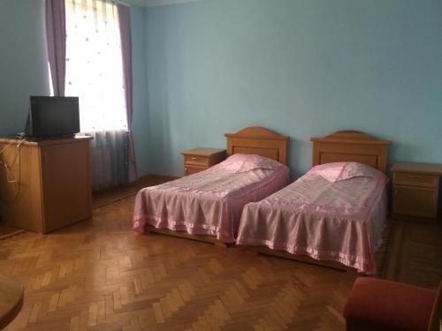 Иджеван: Hotel DOK