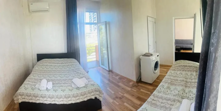 Батуми: Hotel Buta