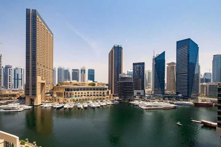 Дубай: Dazzling & Artistic Studio Apartment In Dubai Marina