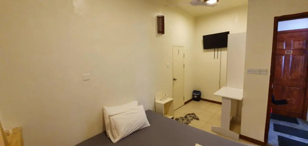 Тулусду: Surf Deck Guest House