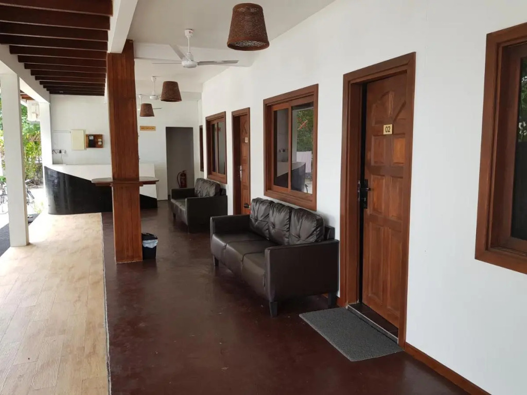 Тулусду: Surf Deck Guest House