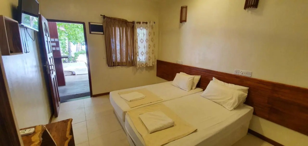 Тулусду: Surf Deck Guest House
