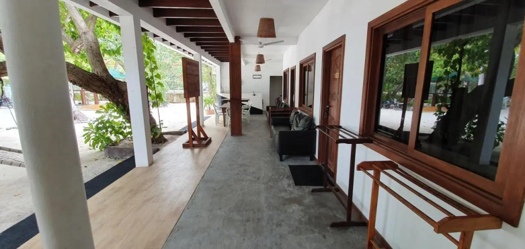 Тулусду: Surf Deck Guest House