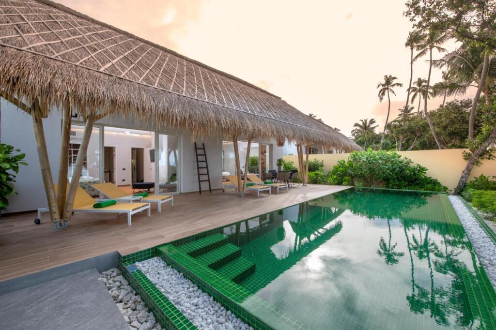 Раа Атолл: Курорт Emerald Maldives Resort & Spa