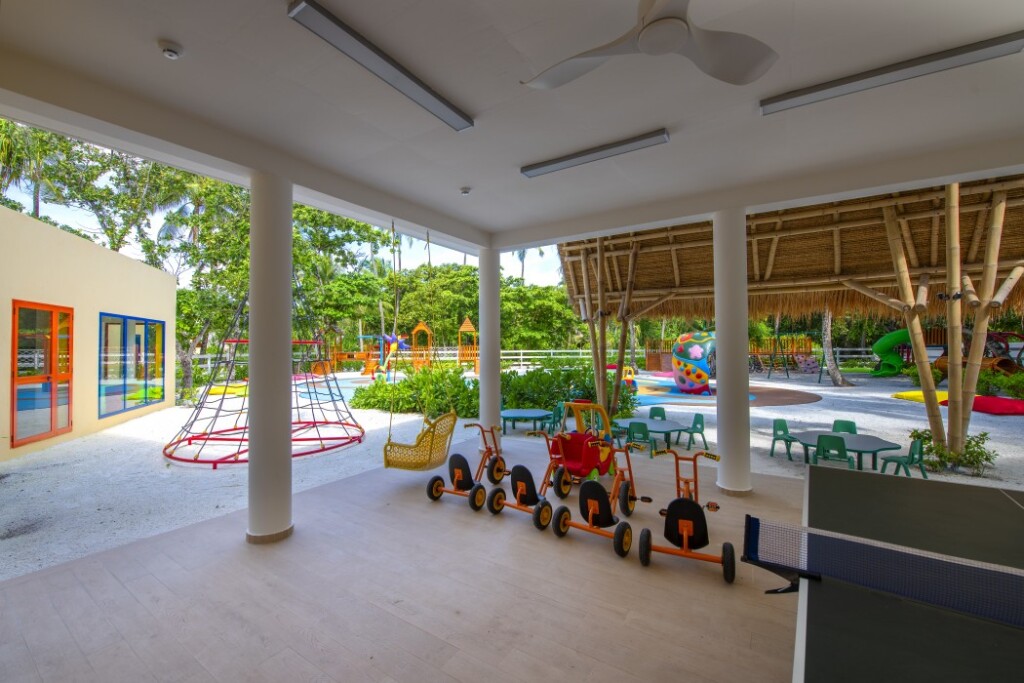 Раа Атолл: Курорт Emerald Maldives Resort & Spa