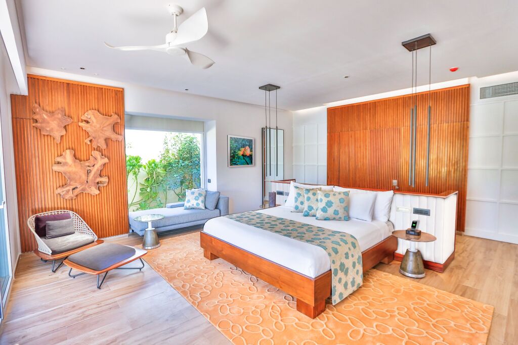Раа Атолл: Курорт Emerald Maldives Resort & Spa