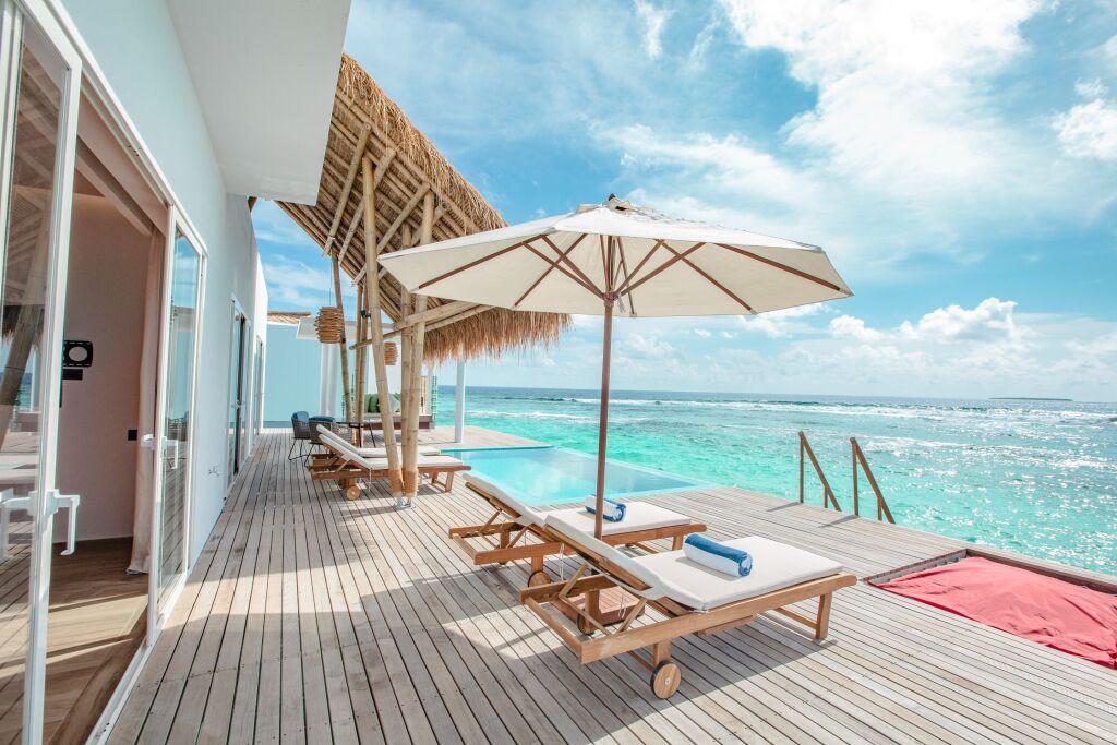 Раа Атолл: Курорт Emerald Maldives Resort & Spa