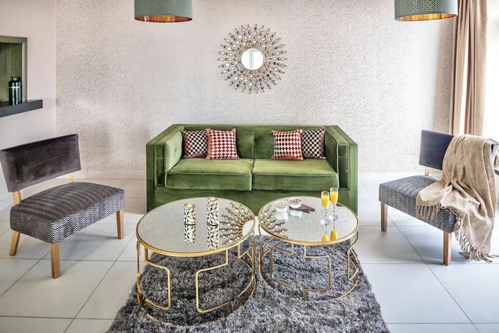 Дубай: Luxury Staycation - Lofts East