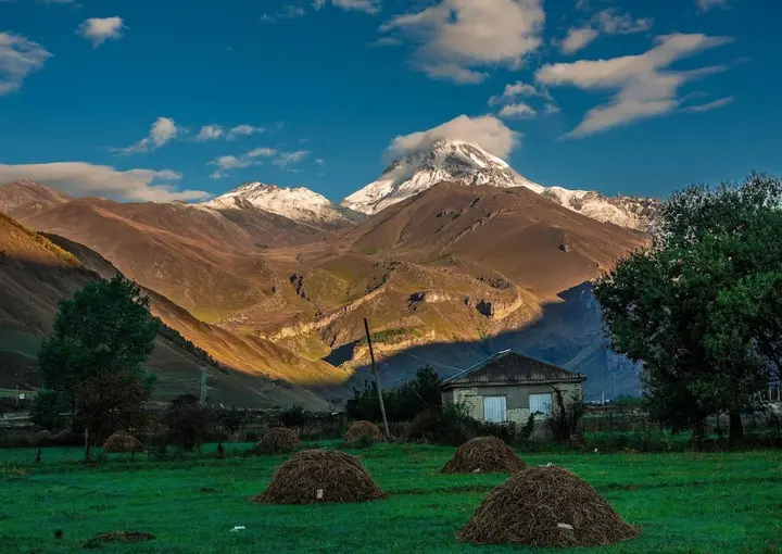 Сно: Hotel Sno Kazbegi