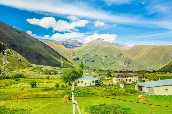 Сно: Hotel Sno Kazbegi