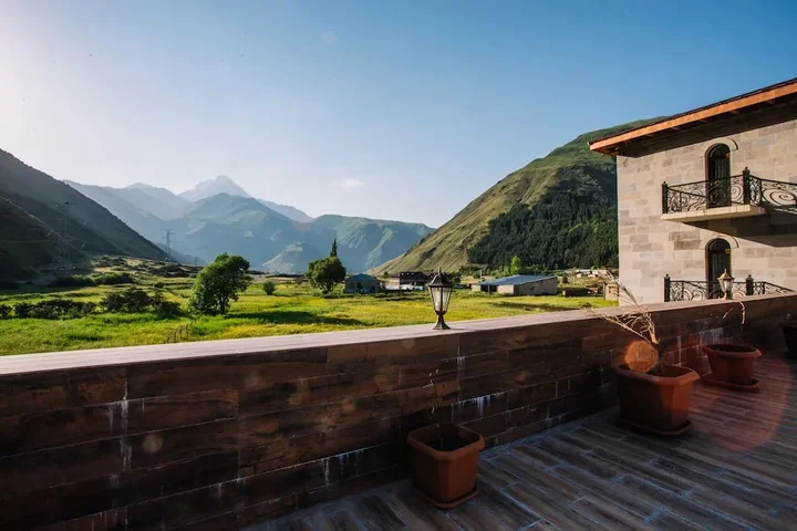 Сно: Hotel Sno Kazbegi