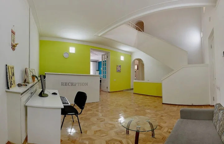 Ереван: Luys Hostel & Tours
