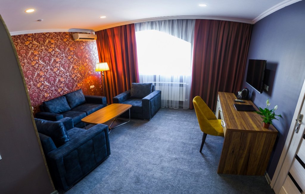 Баку: Отель Square Inn