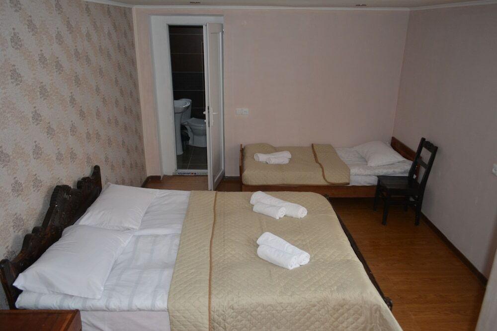 Местиа: Guest House Lashmina