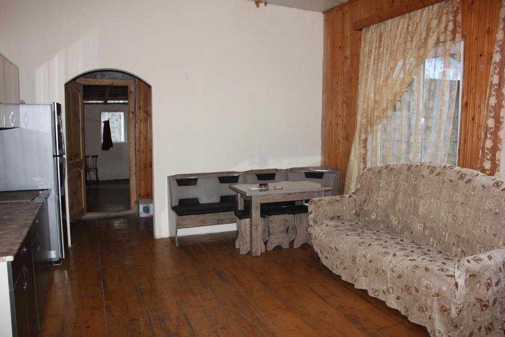 Местиа: Jeiran Japaridze's Guesthouse