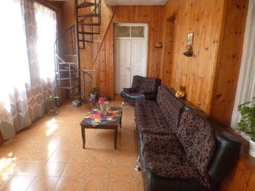 Местиа: Guest House Gabo