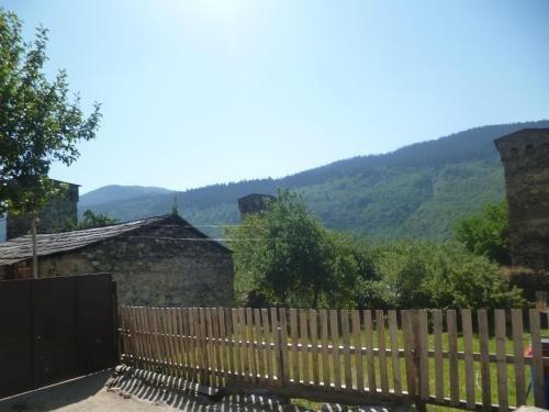 Местиа: Guest House Gabo