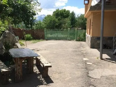 Местиа: Guest House Guledani