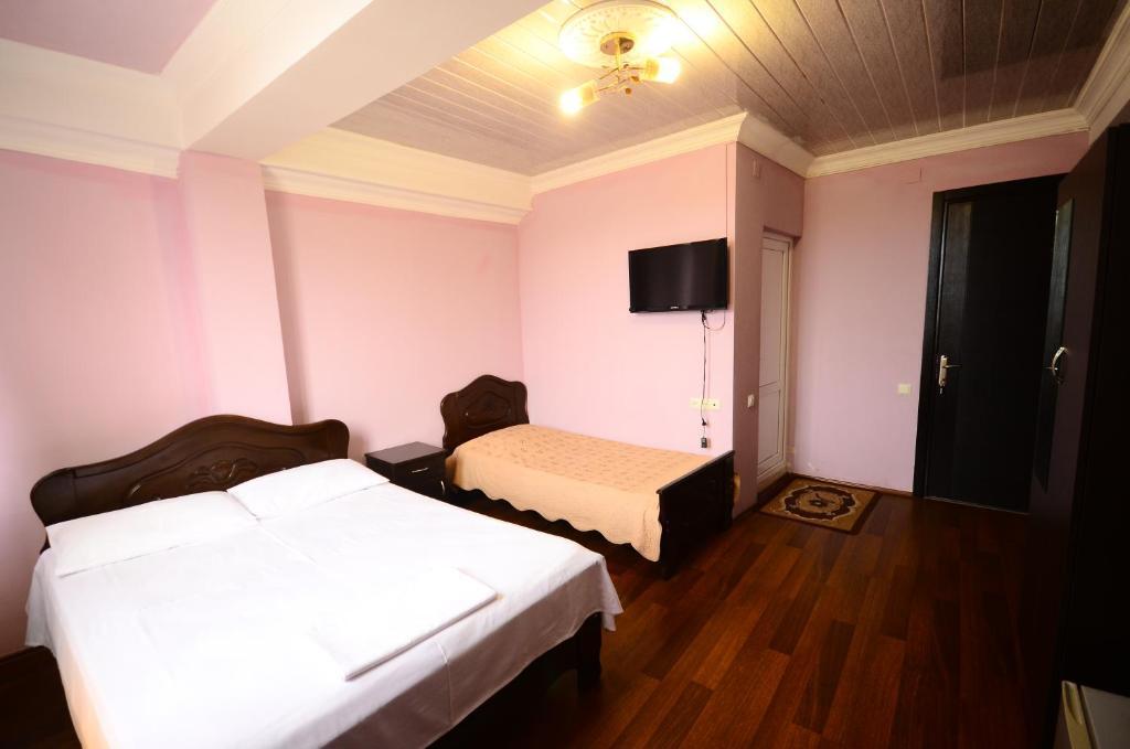 Батуми: Hotel Peria
