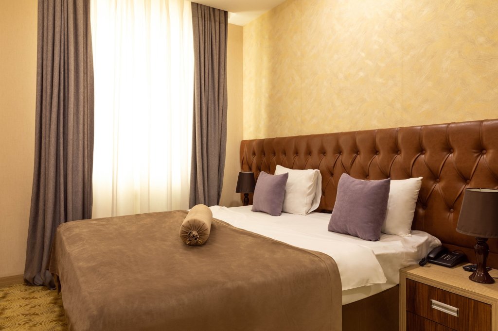 Баку: West Shine Hotel