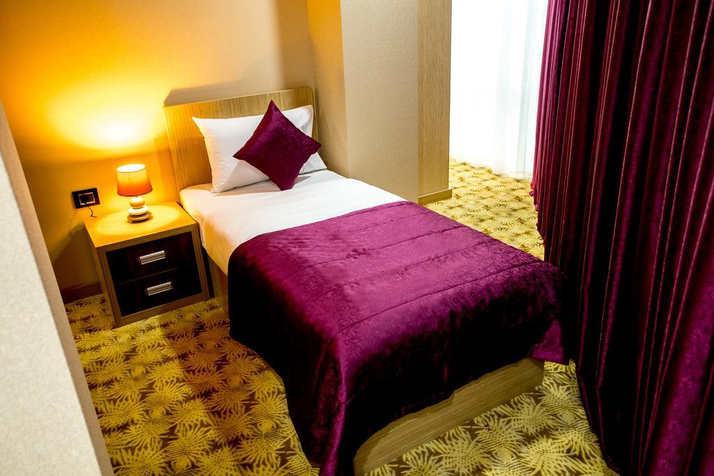 Баку: West Shine Hotel