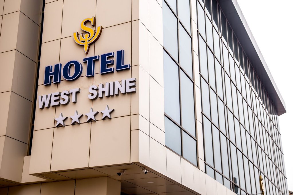 Баку: West Shine Hotel