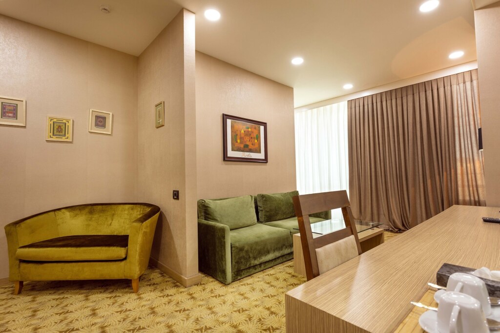 Баку: West Shine Hotel