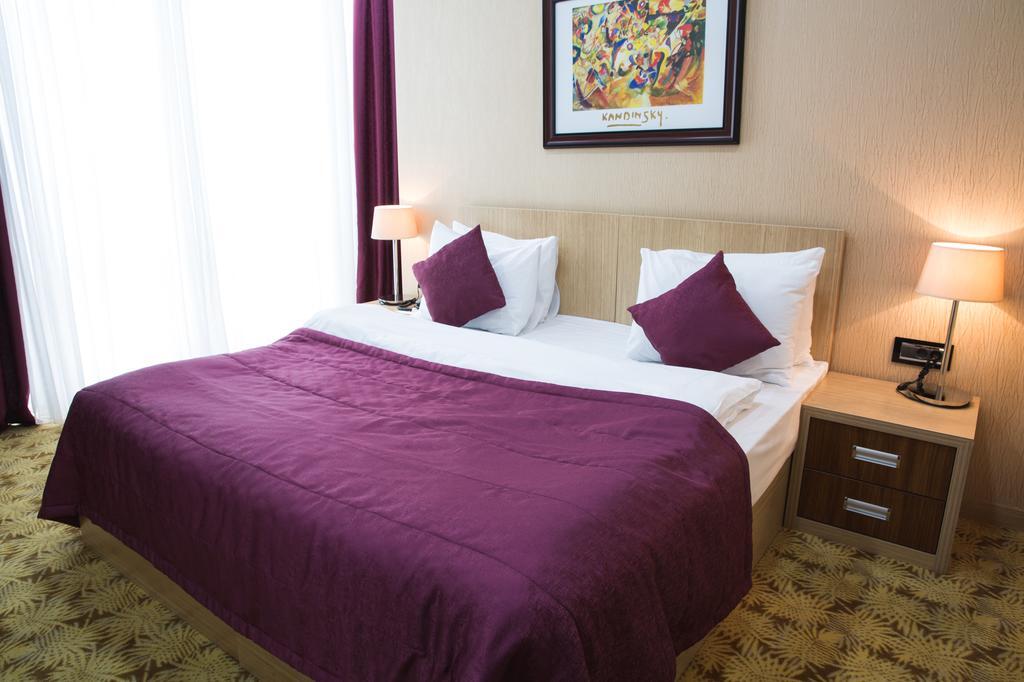 Баку: West Shine Hotel