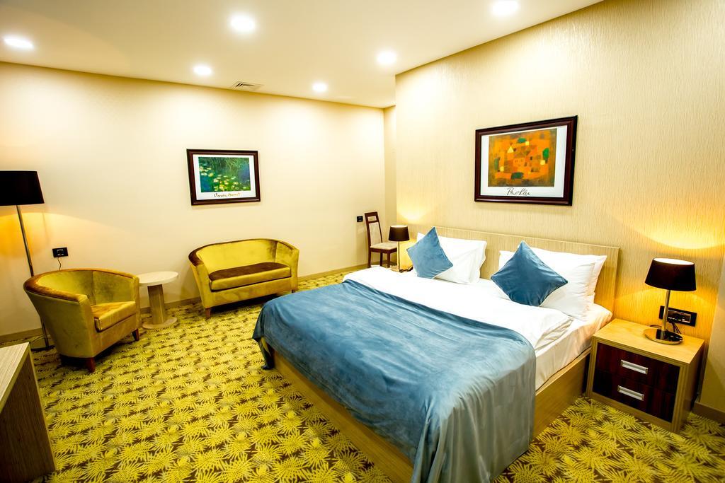 Баку: West Shine Hotel