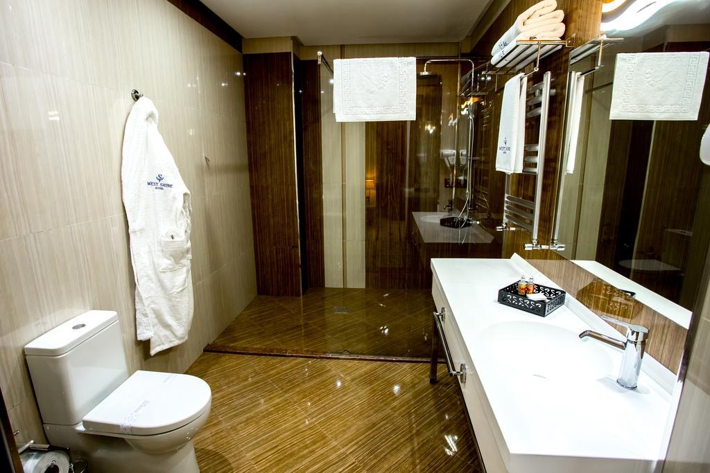 Баку: West Shine Hotel