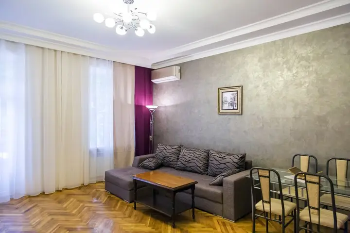 Апартаменты Spacious 2 Bedroom in City Center — фото 1