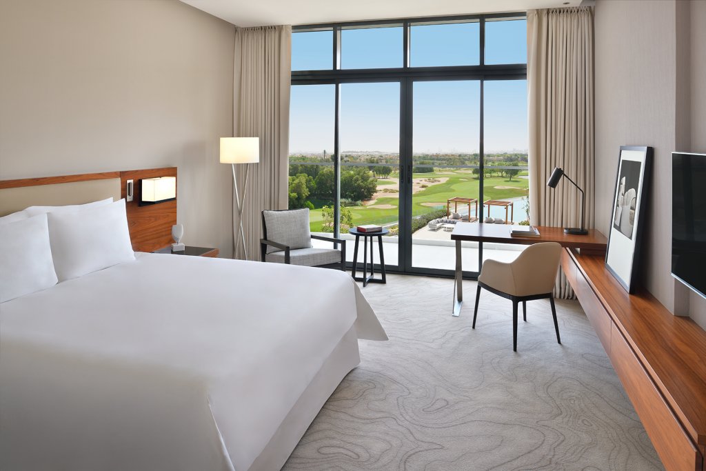 Дубай: Отель Vida Emirates Hills