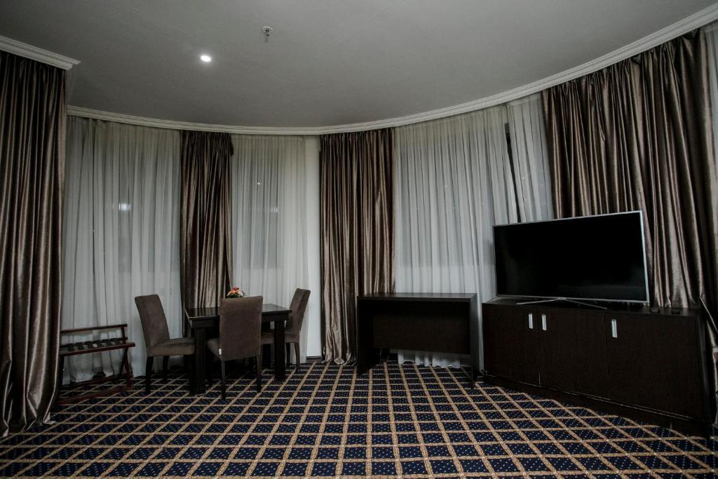 Баку: Corniche Hotel Baku