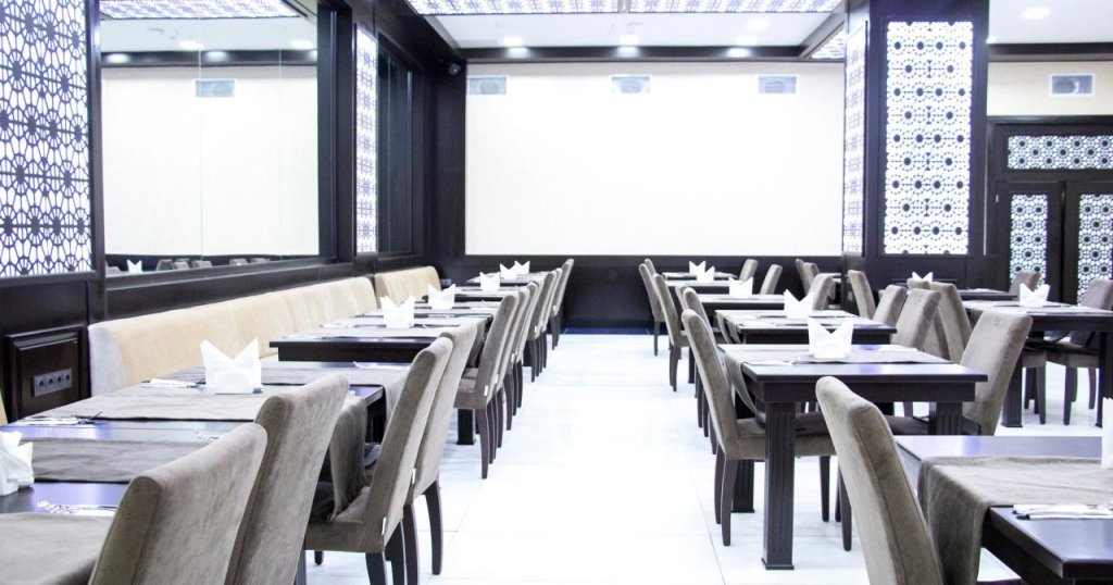 Баку: Corniche Hotel Baku