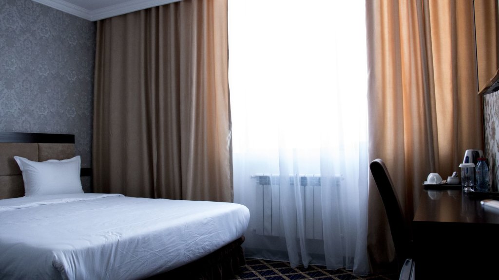 Баку: Corniche Hotel Baku