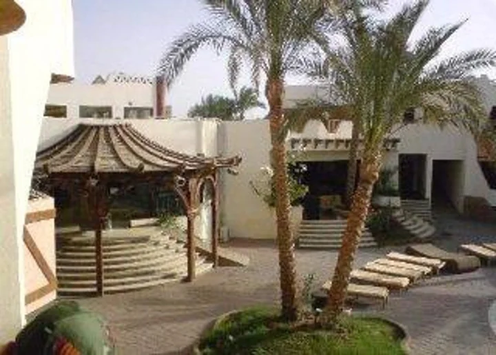 Шарм-эш-Шейх (Шарм-эль-Шейх): Dolphina Country Club