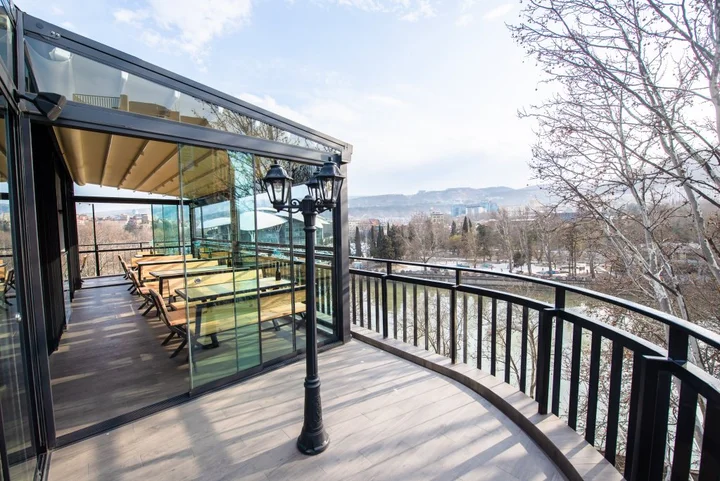 Тбилиси: Отель River View Hotel Tbilisi