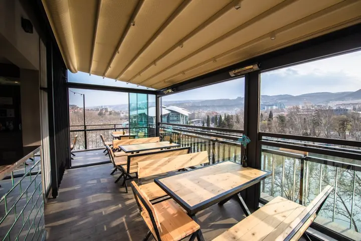 Тбилиси: Отель River View Hotel Tbilisi