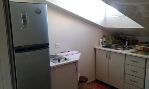 Баку: Neftiannikov Avenue Apartment