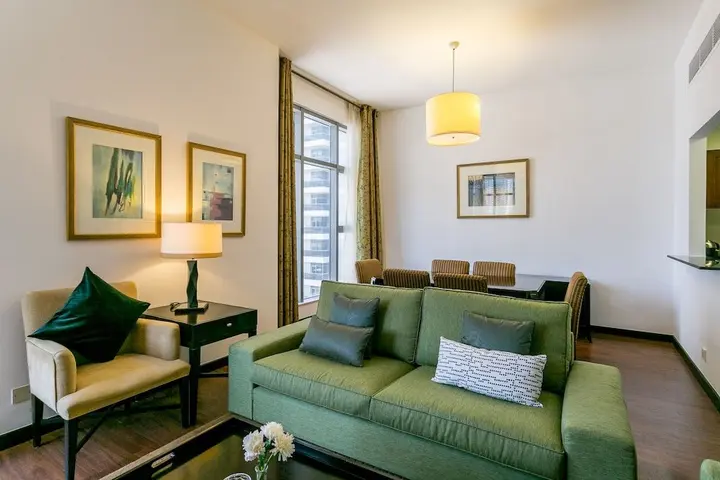 Дубай: One Perfect Stay - Green Lake Tower 1