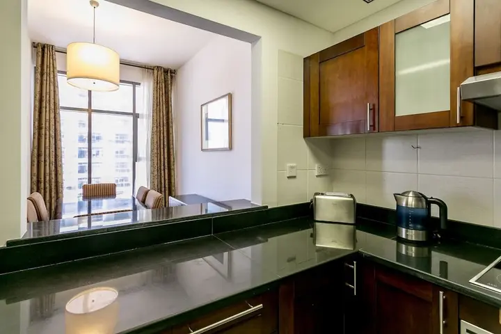 Дубай: One Perfect Stay - Green Lake Tower 1