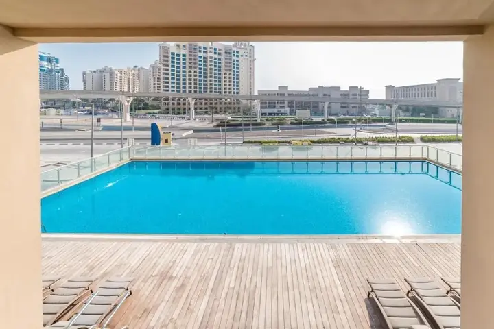 Дубай: Yanjoon Holiday Homes - Palm Views