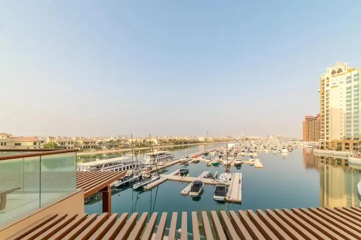 Дубай: Yanjoon Holiday Homes - Palm Views